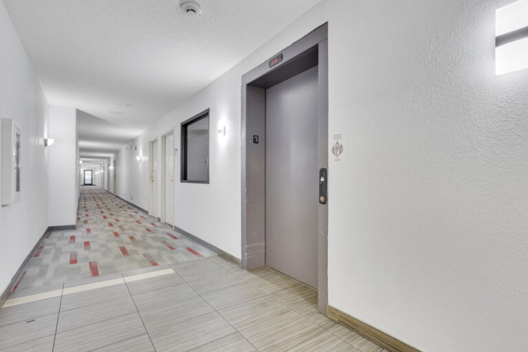 17 web or mls 0V3A8192 768x512