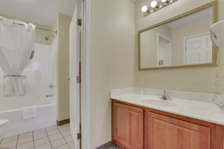 42 web or mls 0V3A8322 768x512